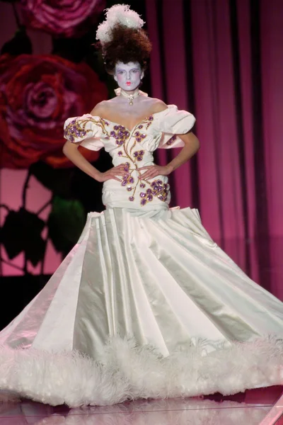 Look 12